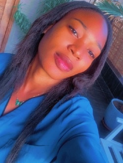 Profil de Whitney, une femme célibataire de 29 ans à Cotonou
