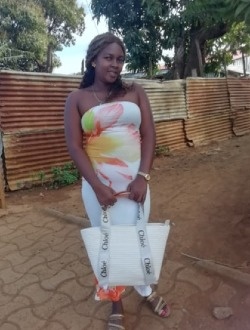 Profil de Patricia, une femme célibataire de 33 ans à Antsiranana