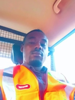 Profil de Romaric, un homme célibataire de 31 ans à Abadjin-Doumé