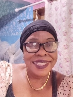 Profil de Rosette, une femme célibataire de 53 ans à A.V.P. Ndolo