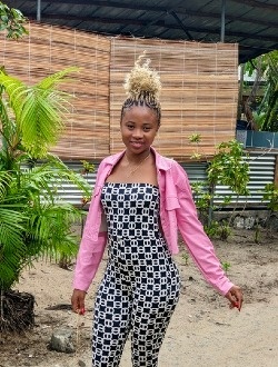 Profil de Christiana, une femme célibataire de 23 ans à Toamasina