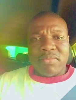 Profil de Mathieu, un homme célibataire de 28 ans à Abidjan