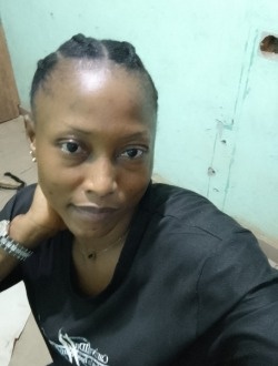 Profil de Clarence, une femme célibataire de 31 ans à Yaoundé