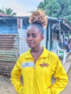 Profil de Layla, une femme célibataire de 20 ans à Antalaha
