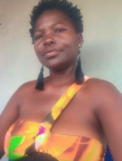 Profil de Dede, une femme célibataire de 38 ans à Accra
