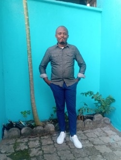 Profil de Franck, un homme célibataire de 36 ans à Douala