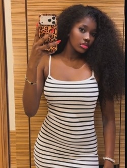 Profil de Aminata, une femme célibataire de 31 ans à Dakar