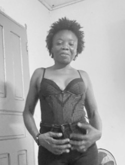 Profil de Glorya, une femme célibataire de 39 ans à Libreville