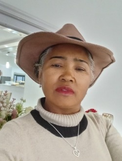 Profil de Hanitra, une femme célibataire de 54 ans à Antananarivo