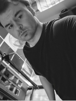 Profil de Ludovic, un homme célibataire de 23 ans à Ronsele