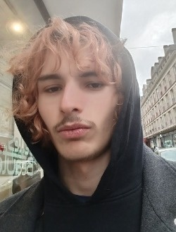 Profil de Florian, un homme célibataire de 18 ans à Carhaix-Plouguer