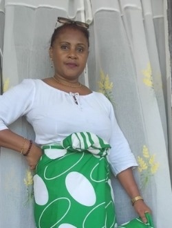 Profil de Louise, une femme célibataire de 52 ans à Antsiranana