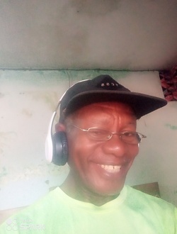 Profil de Elias, un homme célibataire de 64 ans à Lomé