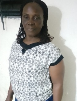 Profil de Élla, une femme célibataire de 58 ans à Cocody