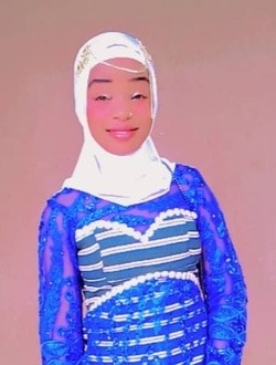 Profil de Salmata, une femme célibataire de 22 ans à Ouagadougou