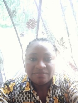 Profil de Grâce, une femme célibataire de 50 ans à Bafoussam II