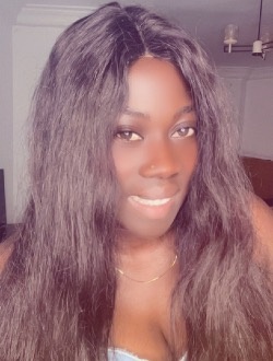 Profil de Lovely, une femme célibataire de 28 ans à Yaoundé