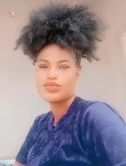 Profil de Rose, une femme célibataire de 28 ans à Cotonou