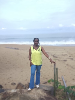 Profil de Grâce, une femme célibataire de 45 ans à Yaoundé