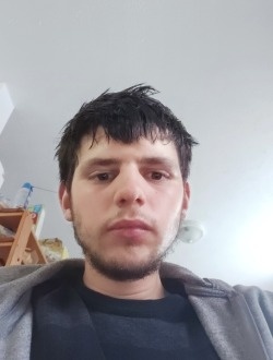Profil de Isaac, un homme célibataire de 19 ans à Saint-Jean-sur-Richelieu