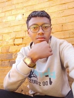 Profil de Fitia, un homme célibataire de 19 ans à Antananarivo