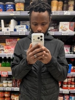 Profil de Lionnel, un homme célibataire de 31 ans à Milan