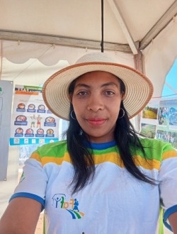 Profil de Euphrasie, une femme célibataire de 38 ans à Ambatondrazaka