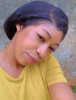 Profil de Junette, une femme célibataire de 32 ans à Yaoundé