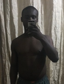 Profil de Abdel Aziz, un homme célibataire de 28 ans à Yaoundé