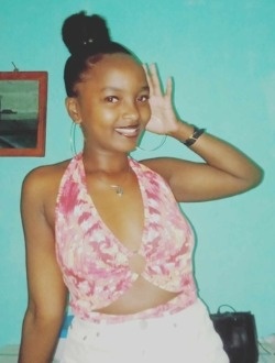 Profil de Ruidy, une femme célibataire de 23 ans à 67 Ha