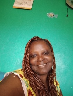 Profil de Carole, une femme célibataire de 50 ans à Abang-Ayo