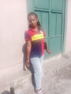 Profil de Magnifique Musanganya, une femme célibataire de 19 ans à Goma