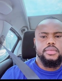 Profil de Fidelis, un homme célibataire de 42 ans à Cocody