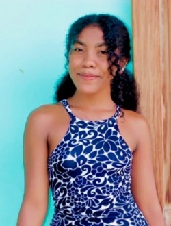 Profil de Rose, une femme célibataire de 24 ans à Toamasina