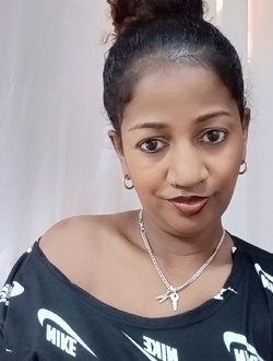 Profil de Sylvanna, une femme célibataire de 28 ans à Alarobia-Antanamalaza