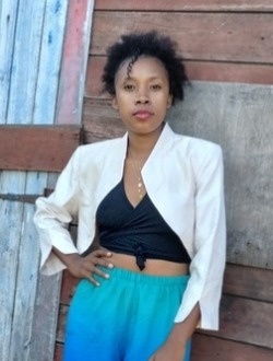 Profil de Elinah, une femme célibataire de 27 ans à Toamasina