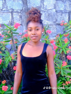 Profil de Sandricka, une femme célibataire de 22 ans à Antalaha
