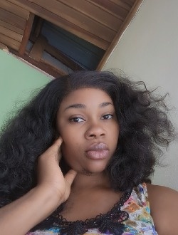 Profil de Cathy, une femme célibataire de 35 ans à Yaoundé