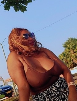 Profil de Kiss, une femme célibataire de 36 ans à Abas