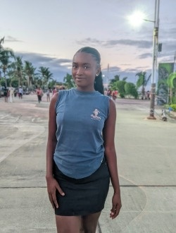 Profil de Sydonie, une femme célibataire de 21 ans à Toamasina