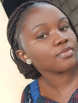 Profil de Lyne, une femme célibataire de 27 ans à Yaoundé