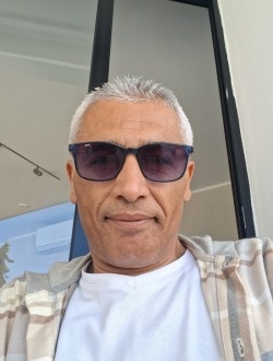 Profil de Tarek, un homme célibataire de 54 ans à Al Marsá