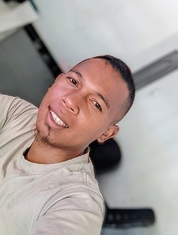 Profil de A.llb, un homme célibataire de 29 ans à Iavoloha