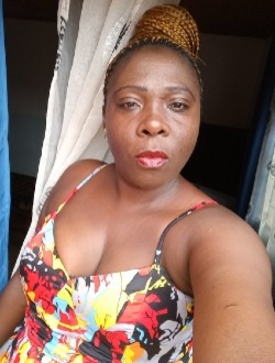 Profil de Véronique, une femme célibataire de 38 ans à Doua