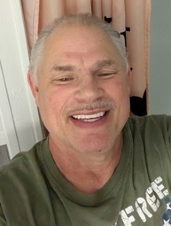 Profil de Jim, un homme célibataire de 61 ans à Lima