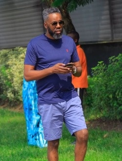 Profil de Charli, un homme célibataire de 45 ans à Libreville