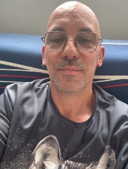 Profil de Sébastien, un homme célibataire de 52 ans à Guignes