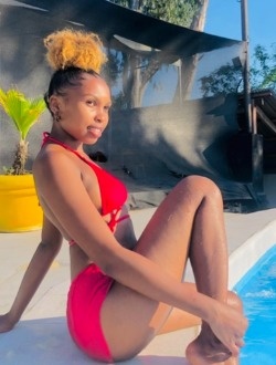 Profil de Nassra, une femme célibataire de 18 ans à Antsiranana
