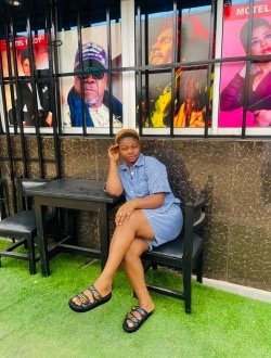 Profil de Rosie, une femme célibataire de 24 ans à Douala
