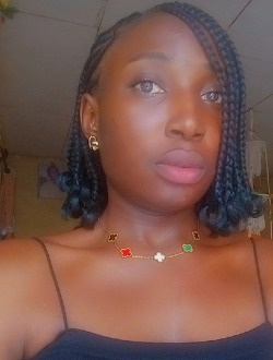 Profil de Elsy, une femme célibataire de 27 ans à Douala